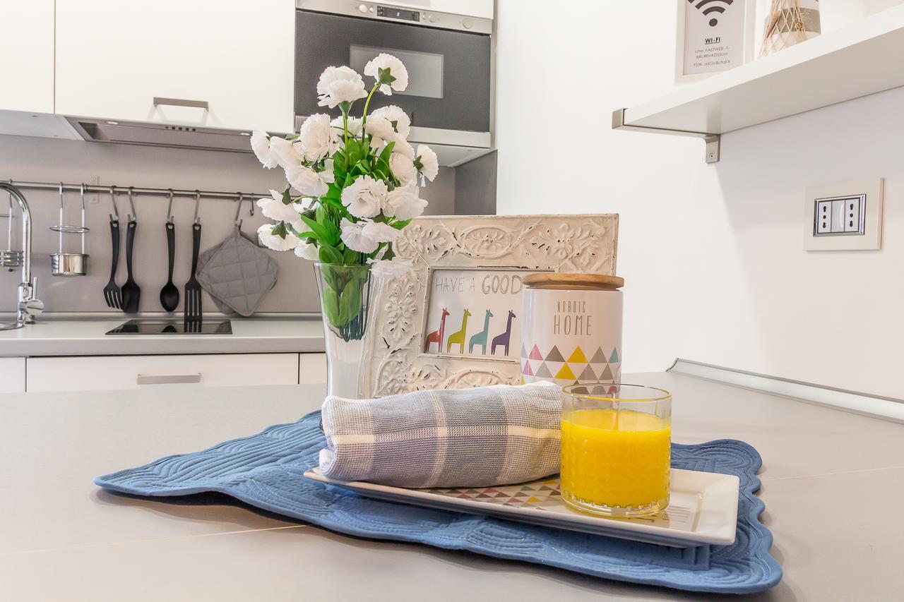 Apartament Alessia'S Flat - Sarpi 3 Mediolan Zewnętrze zdjęcie